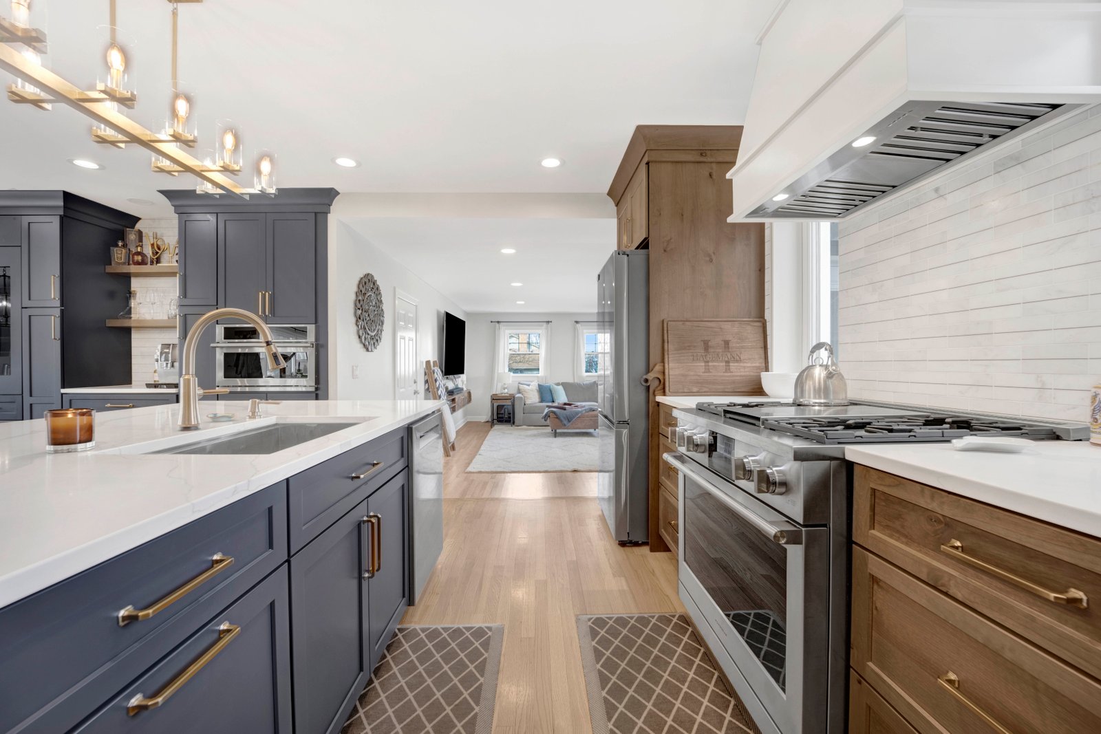 Countertop Installation by Turn Key Designs