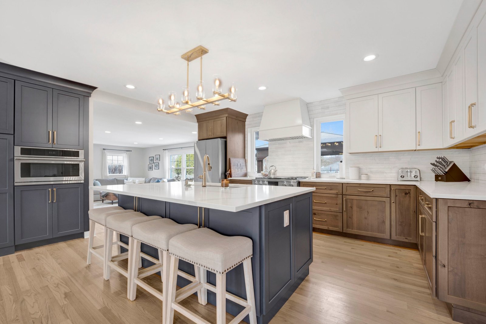 Custom Cabinets in Lombard by Turn Key Designs